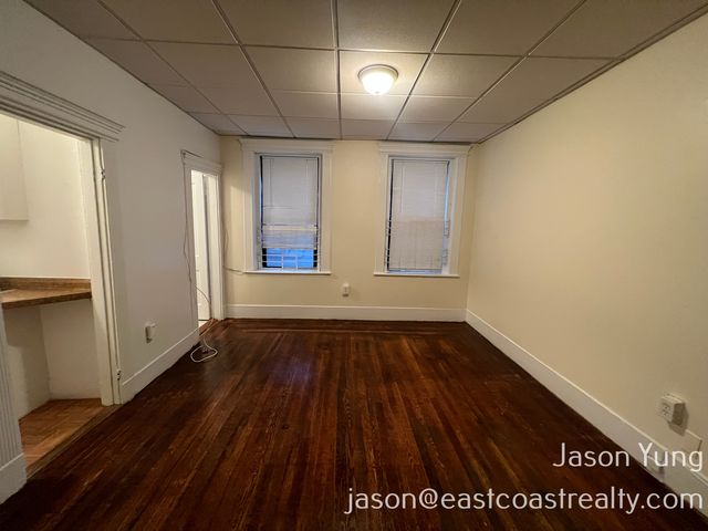 238 Hemenway St #3B, Boston, MA 02115