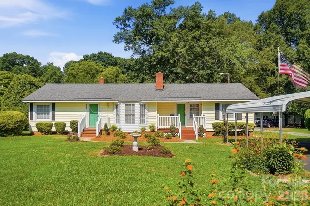 2517 Plum St, Charlotte, NC 28269