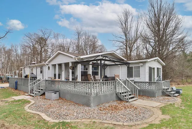26055 Cody Ln, Merrifield, MN 56465