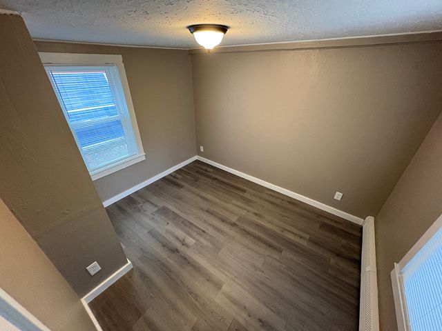 1131 Smithtown Ave #1, Bohemia, NY 11716