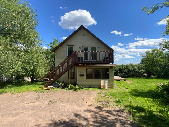 422 E  11th St #2, Duluth, MN 55805