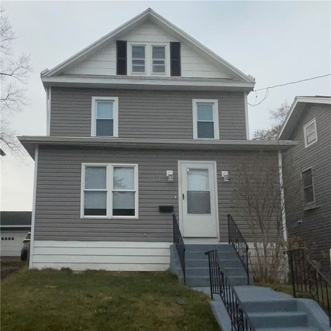 2814 Perry St, Erie, PA 16504