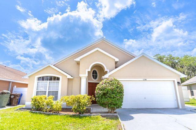 2306 Lily Pad Ln, Kissimmee, FL 34743
