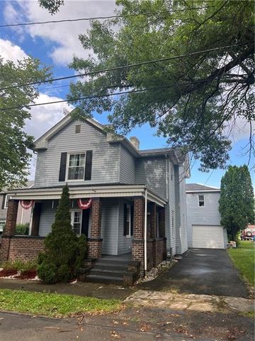 1125 Sycamore St, Connellsville, PA 15425