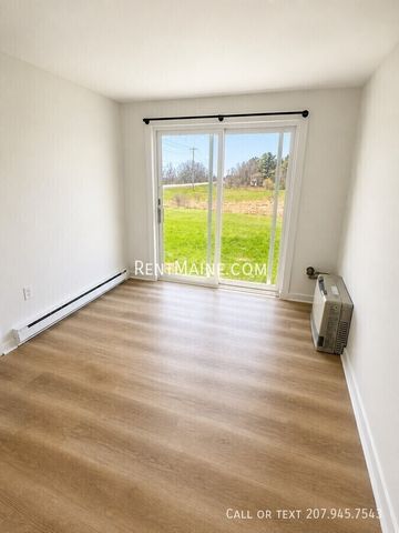 1181 Augusta Rd #2, Belgrade, ME 04917