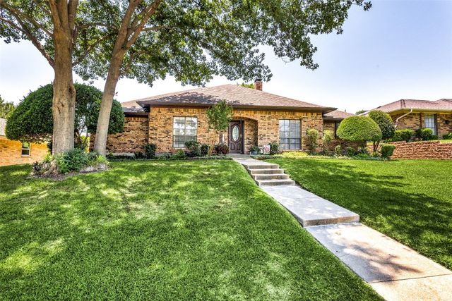 3013 Apple Valley Dr, Garland, TX 75043