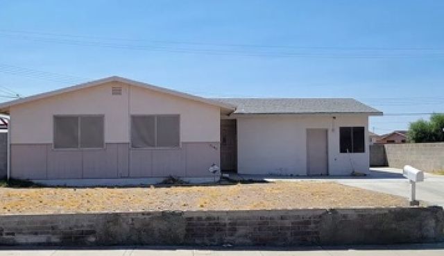 2045 Cortez St, Needles, CA 92363
