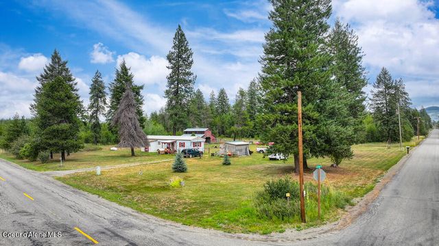 28850 N  1st St, Athol, ID 83801