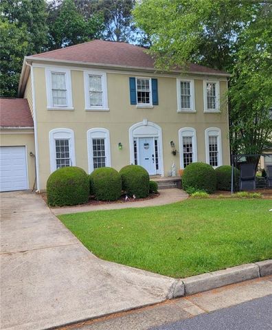 215 Boca Ciega Ct, Johns Creek, GA 30022