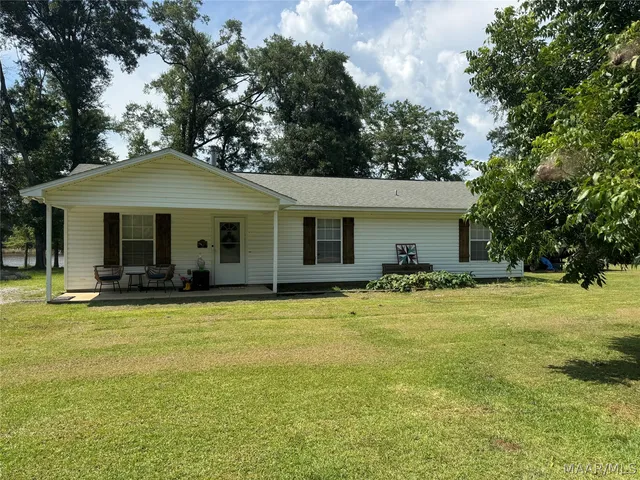 119 Brookwood Dr, Camden, AL 36726