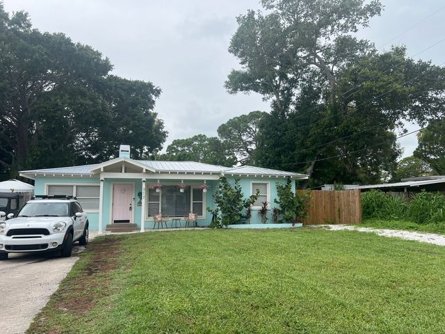 317 Mira Vista Dr, Dunedin, FL 34698