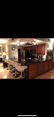 5590 Trailwinds Dr, Fort Myers, FL 33907