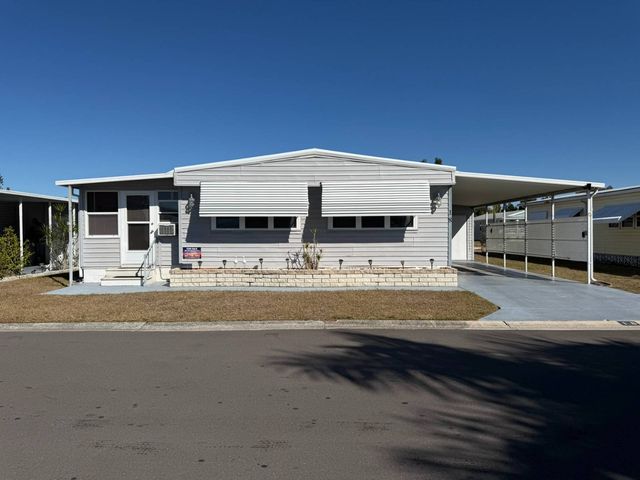 18 Date Ave, Bradenton, FL 34207