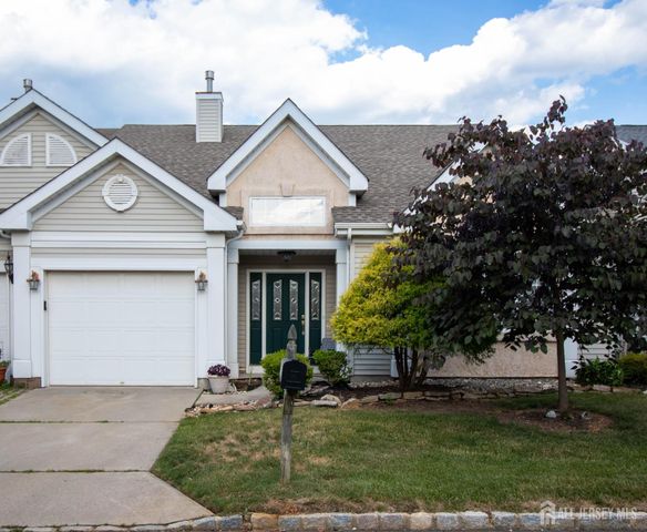 70 Birmingham Ln, Monroe Township, NJ 08831