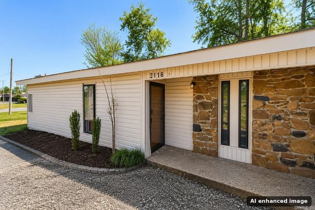 2116 W  38th St, North Little Rock, AR 72118