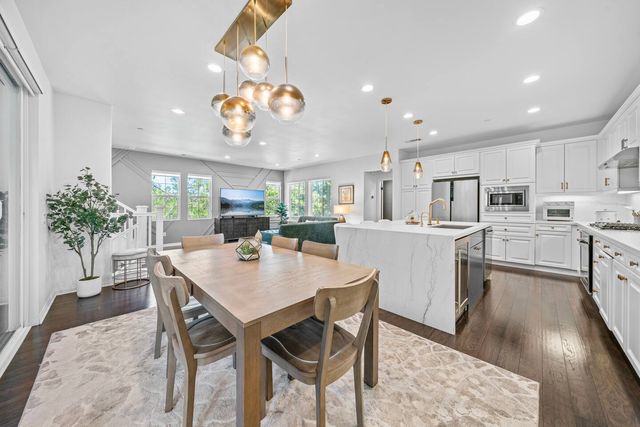 1166 Gallemore Ln, Fullerton, CA 92833