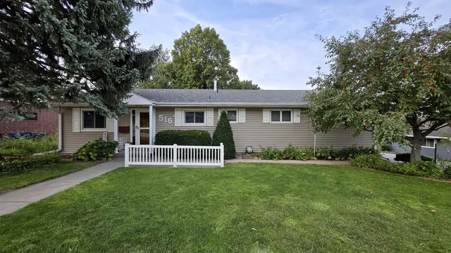 516 W  36th St, Kearney, NE 68845