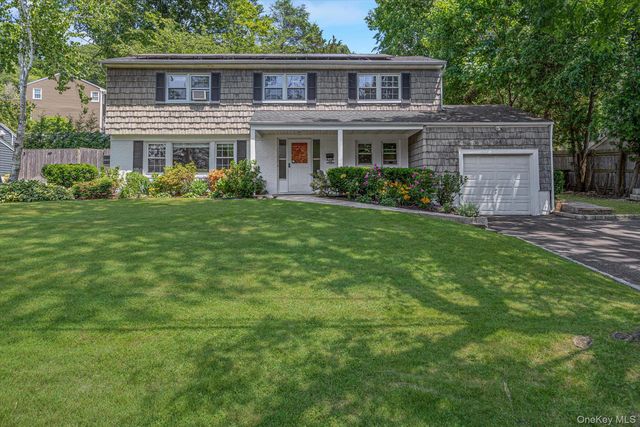 28 Harriet Lane, Huntington, NY 11743