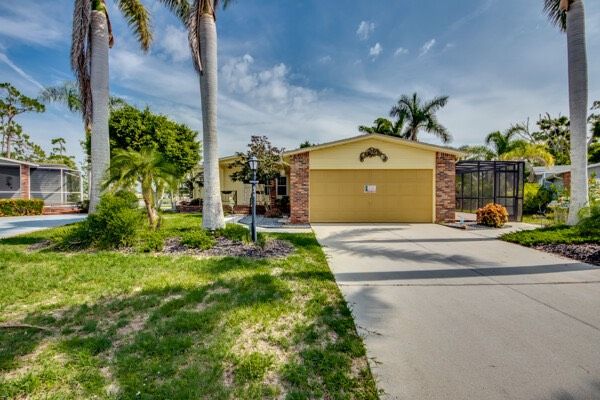 19458 Summer Tree Ct   #54-G, North Fort Myers, FL 33903