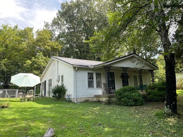 97 Willow Glen Rd, Central City, KY 42330