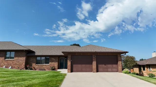 2334 Campbell Dr, Norfolk, NE 68701