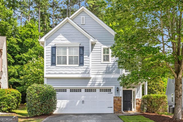910 Silver Lake Dr, Acworth, GA 30102