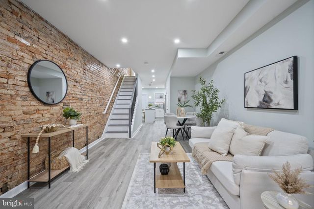 328 S  Macon St, Baltimore, MD 21224