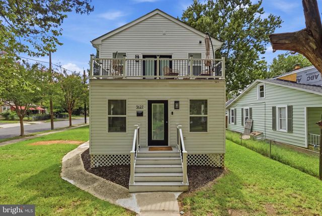 3127 G St SE, Washington, DC 20019