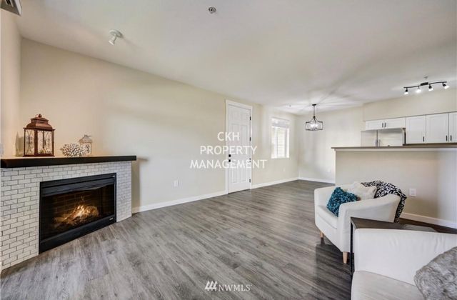 Dirección no revelada, Puyallup, WA 98375