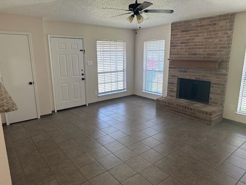 4109 Fossil Ridge Dr, Haltom City, TX 76137