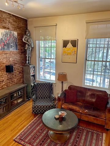 39 W  83rd St #4, New York, NY 10024