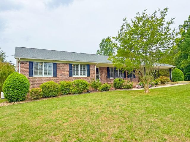 1290 Tuckers Rd, Keysville, VA 23947