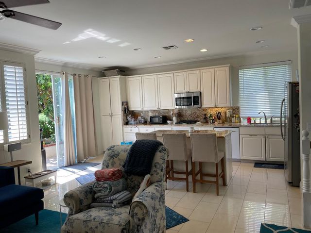 12589 Carmel Canyon Rd, San Diego, CA 92130