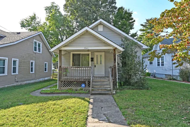 7345 Hickman St, Cincinnati, OH 45231