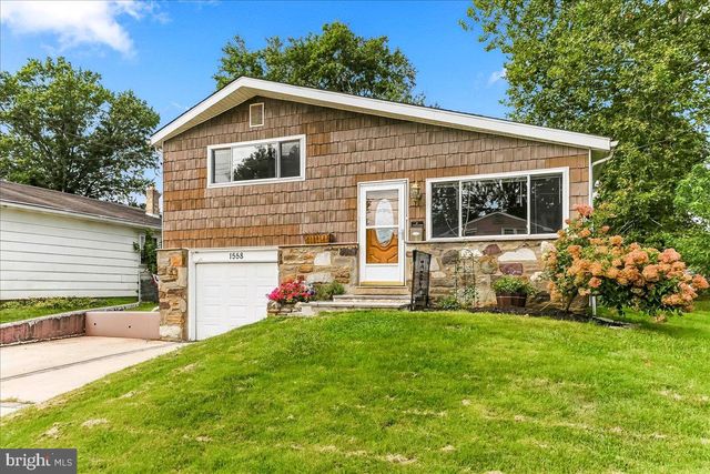 1558 Saint James Pl, Roslyn, PA 19001