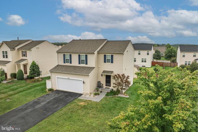 538 Garden Gate Dr, Stephens City, VA 22655