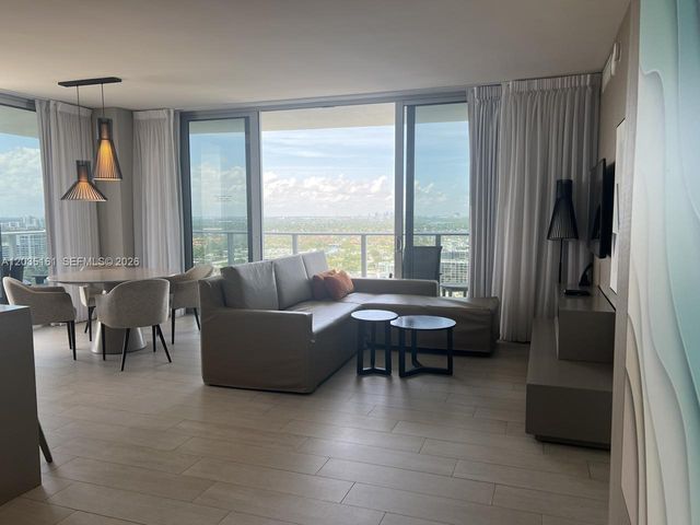 4010 S  Ocean Dr #R2402, Hollywood, FL 33019