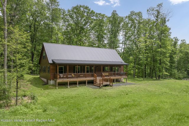 111 Ridgeway, Catskill, NY 12414