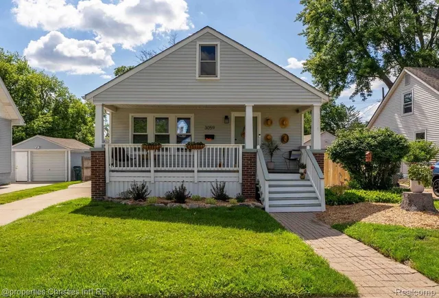 3059 Griffith Ave, Berkley, MI 48072