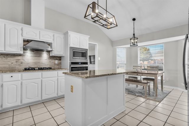 308 Glen Ridge Dr, Murphy, TX 75094