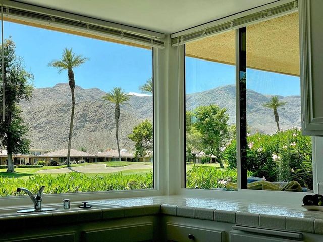 22 Palma Dr, Rancho Mirage, CA 92270