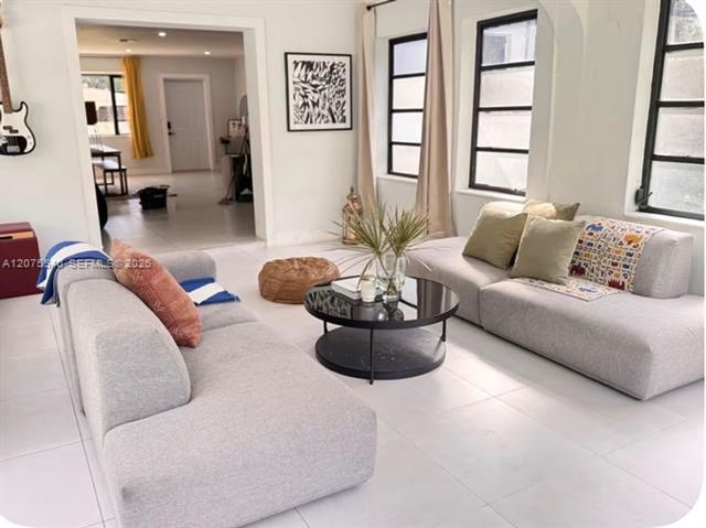 119 NW 85th St #119, Miami, FL 33150