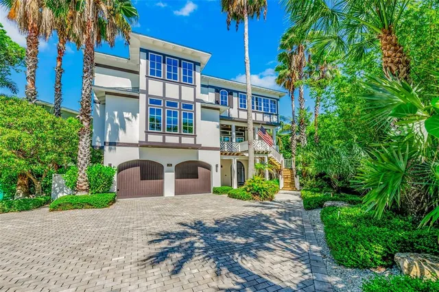 103 Park Ave, Anna Maria, FL 34216