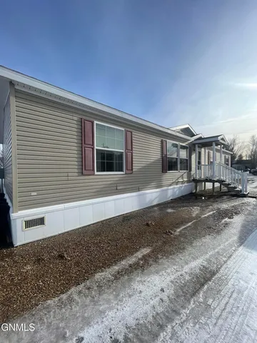 310 Central Ave, Plentywood, MT 59254