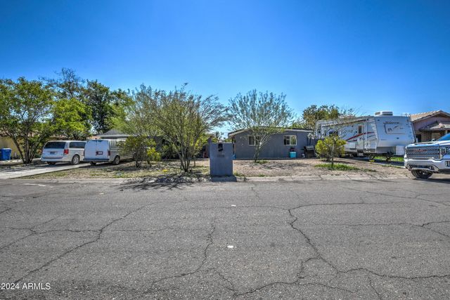 3535 W  Moreland St #B, Phoenix, AZ 85009