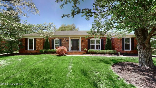 5908 Apache Rd, Indian Hills, KY 40207