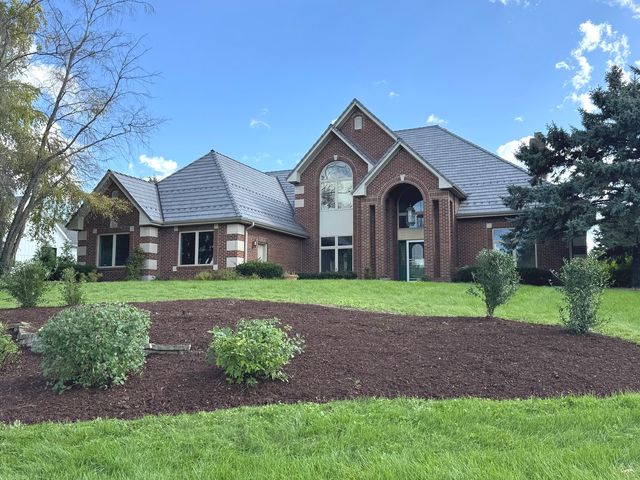 10711 Bull Valley Dr, Woodstock, IL 60098