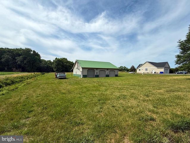 33122 Swamp Rd, Frankford, DE 19945