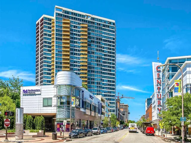 1720 Maple Ave #2740, Evanston, IL 60201