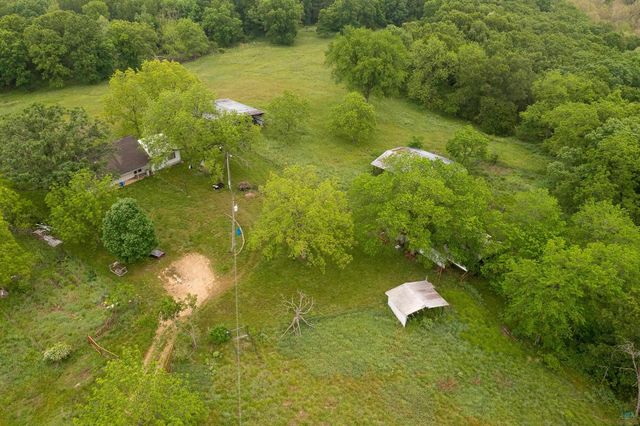 68 Cothern Ln, Climax Springs, MO 65324